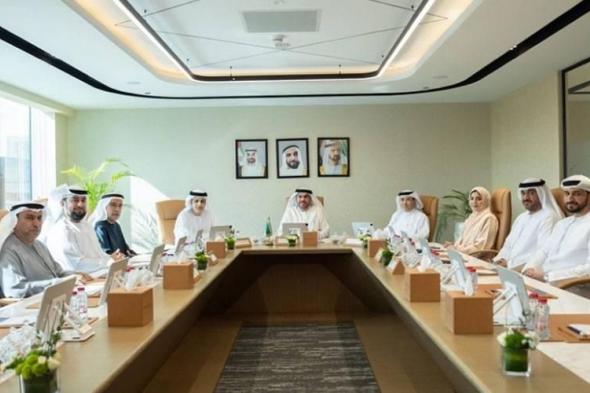 «الإمارات
      الصحية»
      يناقش
      مؤشرات
      الأداء
      المالي
      2025