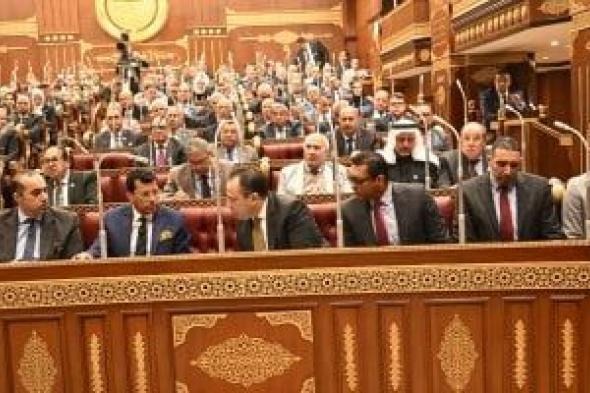 النائب
محمد
شعيب
يطالب
بمنع
الهواتف
المحمولة
بالمدارس