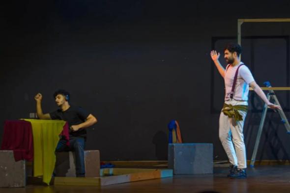 اختتام
    فعاليات
    «جولة
    المسرح
    2»
    في
    أبها
    بعرض
    مسرحية
    «أريد
    أن
    أتكلم»