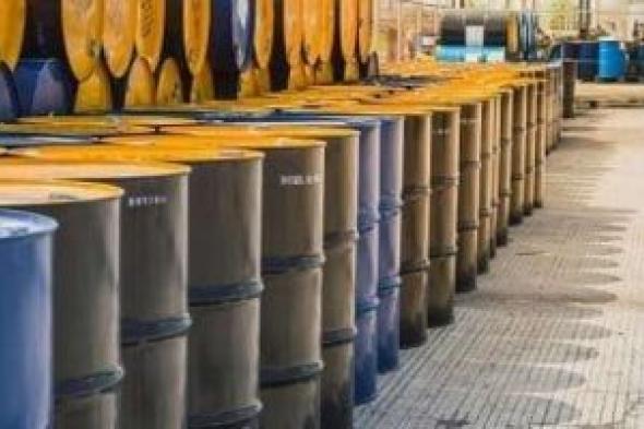 رويترز:
تراجع
أسعار
النفط
بأكثر
من
دولار
للبرميل