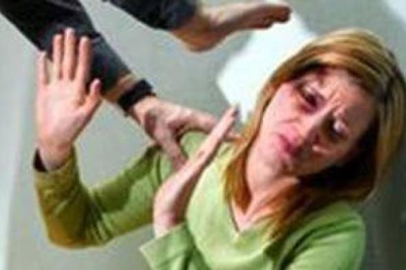 دموع
"فيديو
الانتحار"
بكفر
الشيخ..
الأمن
يكشف
الحقيقة
الصادمة
وراء
تهديد
"ربة
منزل"