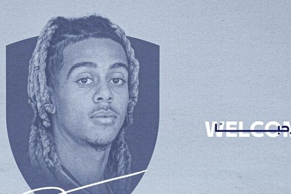 الهلال
    يضم
    الفرنسي
    سايمون
    بوابري
    لمدة
    3
    أعوام
    ونصف