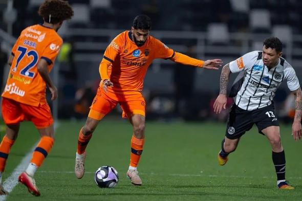 الشباب
    يتغلب
    على
    الفيحاء
    بهدف
    نظيف
    في
    دوري
    روشن