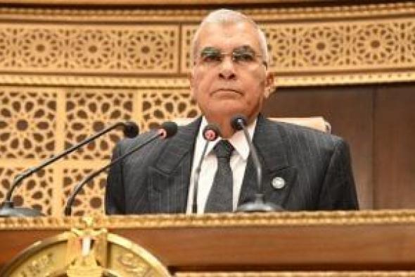 رئيس
الشيوخ
يصدر
أول
تنبيه
لائحى:
التلاوة
أثناء
الجلسات
مقيدة
باللائحة