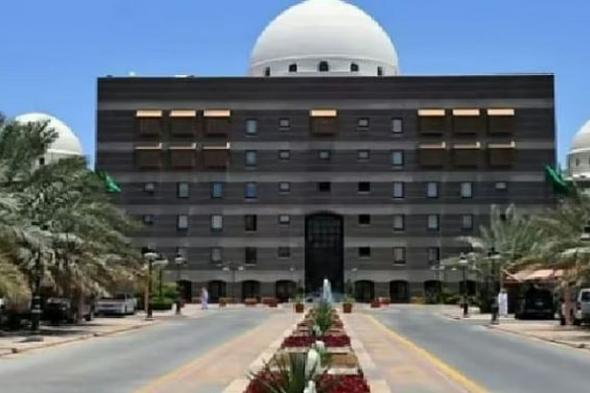 طرح
    فرصة
    استثمارية
    لإنشاء
    وتشغيل
    مستشفى
    بحي
    الحديقة
    بالمدينة
    المنورة