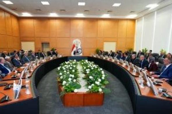 وزير
البترول:
فرص
استثمارية
واعدة
في
مناطق
بكر
لم
تشهد
أنشطة
استكشافية
بغرب
المتوسط