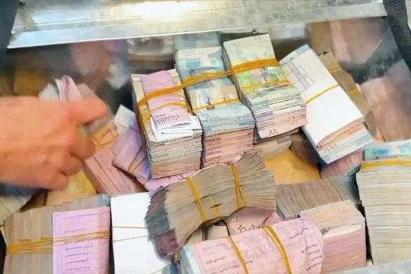 الكويت
      |
      ضبط
      تشكيل
      عصابي
      غسل
      100
      مليون
      دينار
      منذ
      2023
      عبر
      الحوالة
      البديلة