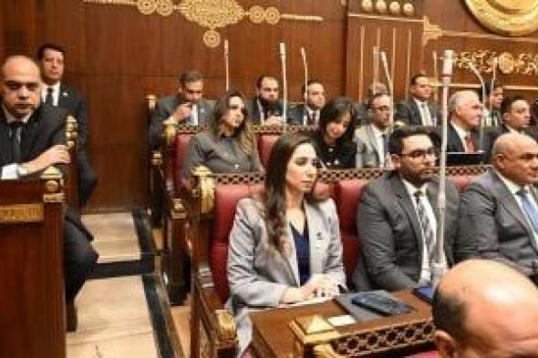 النائبة
حنان
وجدى:
مناقشة
مخاطر
الإنترنت
خطوة
ضرورية
لحماية
أطفال
مصر