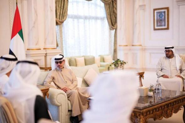 هزاع
      بن
      زايد:
      تطوير
      سياحة
      العين
      أساسية
      ضمن
      رؤية
      أبوظبي