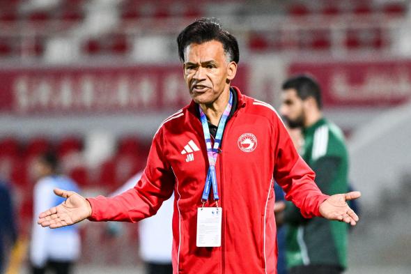مورايس: الشارقة مطالب بإظهار إمكاناته الفنية أمام شباب الأهلي