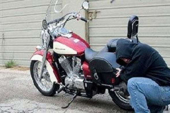 كشف
ملابسات
منشور
يتضمن
تضرر
شخص
من
سرقة
دراجة
نارية
فى
الإسكندرية