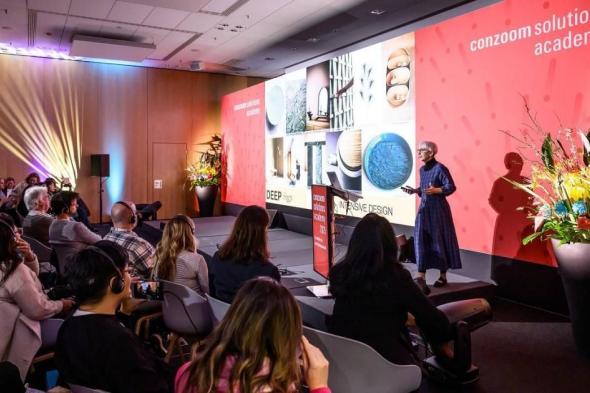 «بورسلين
      رأس
      الخيمة»
      تشارك
      بـمعرض
      «أمبينته»
      في
      فرانكفورت