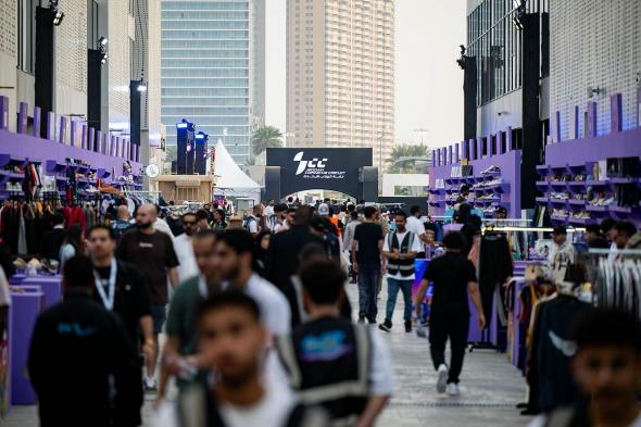 انطلاق
    فعالية
    سنيكر
    كون
    جدة
    2026
    وسط
    حضور
    جماهيري
    واسع