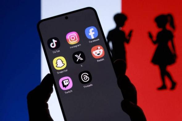 اليونان
      تعلن
      قريبا
      حظر
      منصات
      التواصل
      على
      القصّر