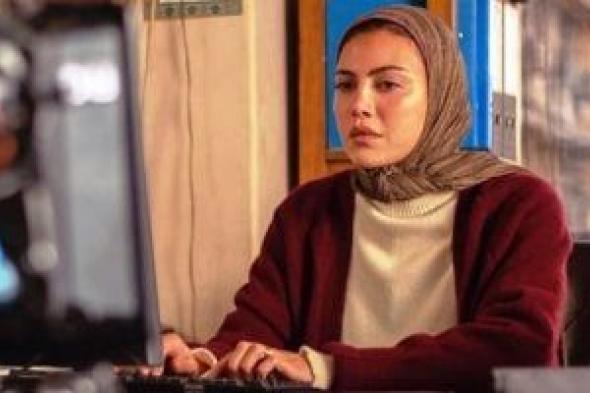 ليه
فيه
ناس
حياتها
سهلة
وناس
لأ؟..
CBC
تطلق
برومو
مسلسل
ريهام
حجاج
«توابع»