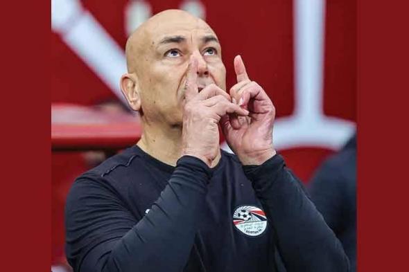 اللقاء
      الأول..
      هل
      يشتعل
      الصدام
      مجدداً
      بين
      حسام
      حسن
      وحلمي
      طولان؟