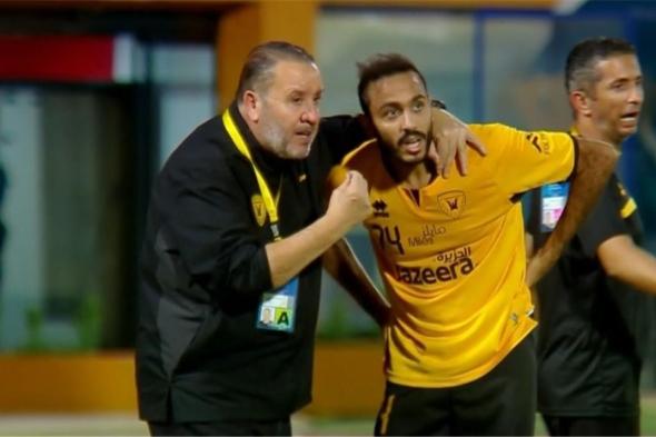 محمود
      كهربا
      يكشف
      أسباب
      "حبسه"
      في
      الكويت