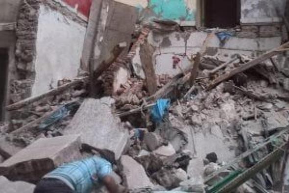 مصرع
وإصابة
4
سيدات
انهار
عليهن
جدار
منزل
أثناء
تقديم
واجب
عزاء
بدمنهور