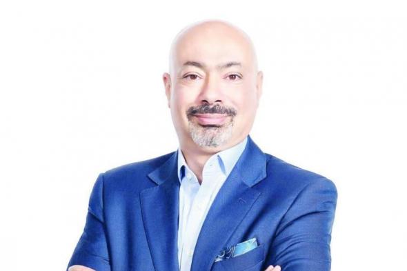 حاتم
      دويدار:
      دول
      المنطقة
      سبّاقة
      في
      السيادة
      الرقمية
      والذكاء
      الاصطناعي