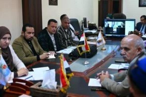 رئيس
مياه
القناة
يتابع
مستلزمات
التشغيل
وخطط
إعادة
التأهيل
واستثمار
الأصول