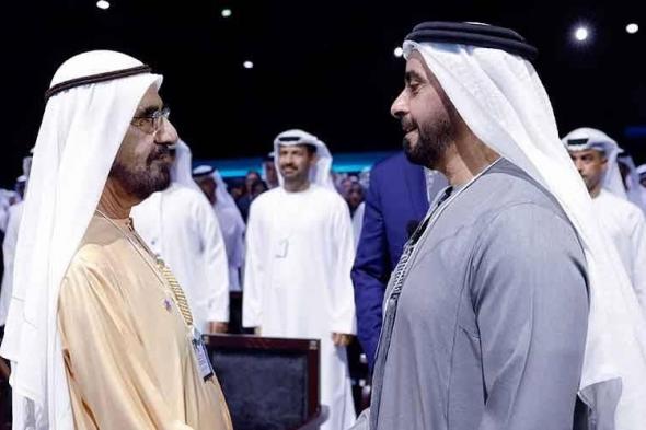 سيف
      بن
      زايد:
      الإمارات
      تحتضن
      240
      ألف
      مليونير
      بثروات
      780
      مليار
      دولار