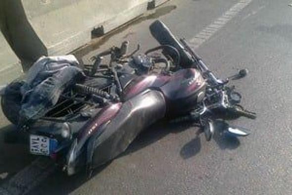 مصرع
شاب
وإصابة
آخر
فى
حادث
انقلاب
موتوسيكل
على
طريق
الرحمانية
بالبحيرة