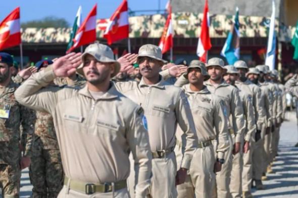 وزارة
    الداخلية
    تشارك
    في
    مسابقة
    «روح
    الفريق
    العسكرية»
    الدولية
    بباكستان