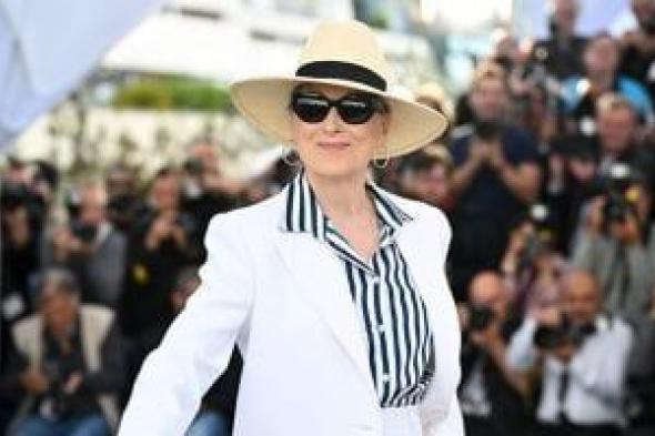 ميريل
ستريب
تجسد
جوني
ميتشل
في
فيلم
سيرة
ذاتية
جديد