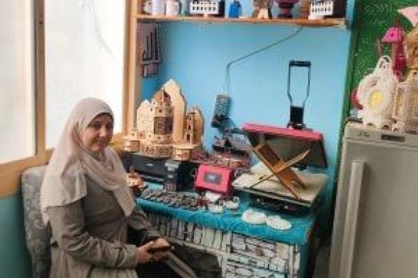 حالو
يا
حالو..
سالي
تصنع
فانوس
رمضان
"هاند
ميد"
من
الخشب
وتنافس
المستورد..فيديو