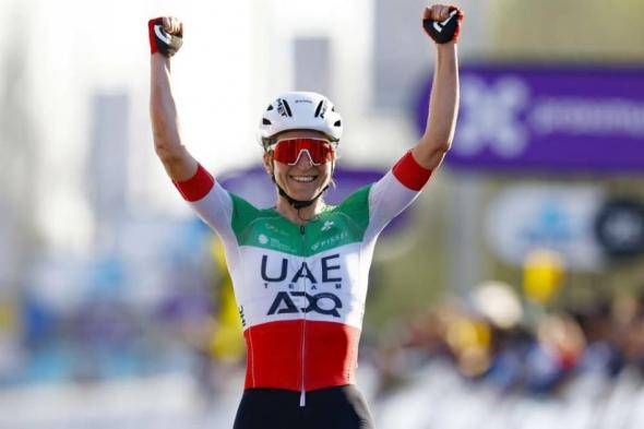 إليزا
      بورغيني:
      طواف
      الإمارات
      محطة
      رئيسية
      لانطلاق
      الموسم