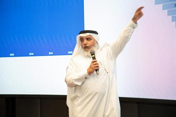 طبيب
    يوضح
    أبرز
    الطرق
    الحالية
    للعلاج
    من
    السرطان