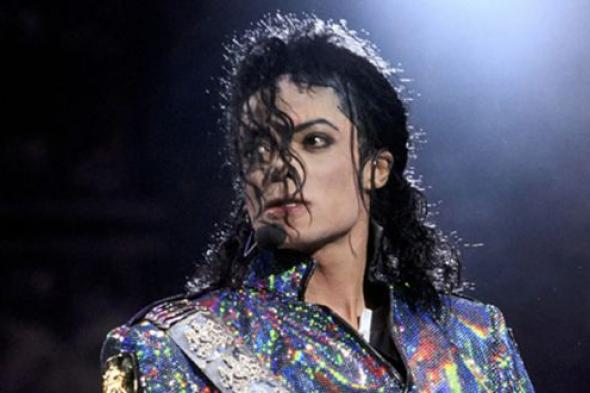 تفاعل
واسع
مع
الإعلان
الترويجي
لفيلم
مايكل
جاكسون
الجديد