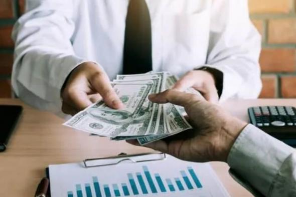 مستشار
    أعمال
    ينصح
    بتجنب
    القروض
    في
    تمويل
    المشروعات