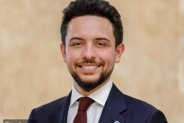 صورة عفوية تجمع الأمير الحسين بابنته الأميرة إيمان