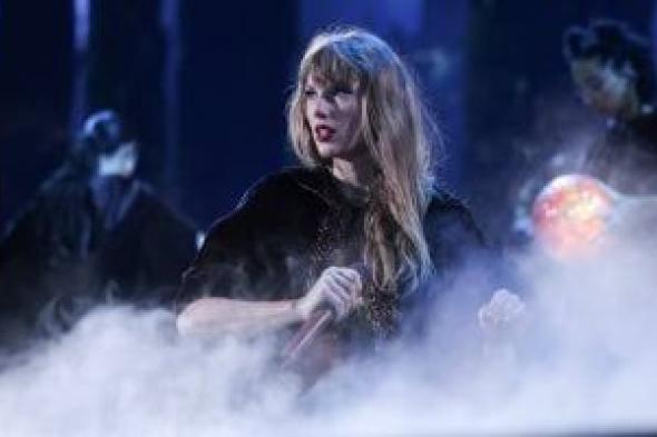 تايلور
سويفت
تعود
للأضواء
وتثير
الجدل
مع
اقتراب
طرح
فيديو
Opalite