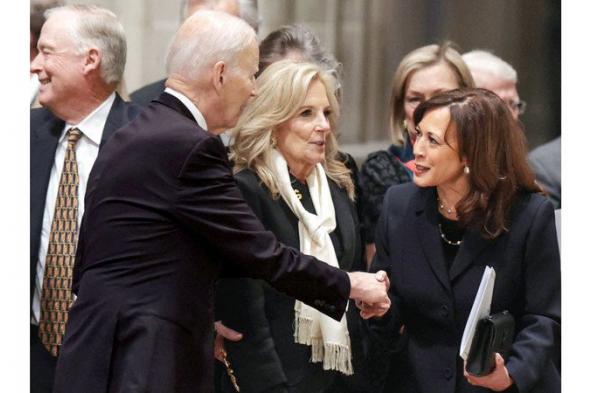 كامالا هاريس تعيد تفعيل حساب حملتها الانتخابية الرئاسية على مواقع «التواصل»