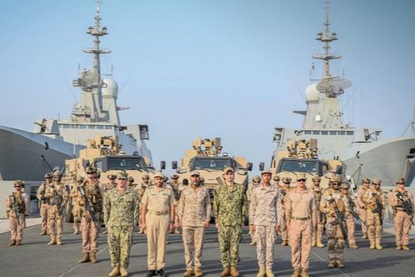 القوات
    البحرية
    ونظيرتها
    الأمريكية
    تنفذان
    تمرين
    «المدافع
    الأزرق
    26»
    بجدة