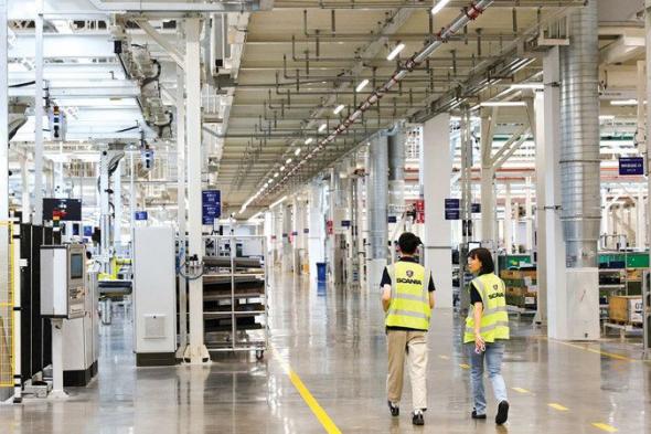 السويد تدرس التعاون مع فرنسا وبريطانيا في مجال الأسلحة النووية