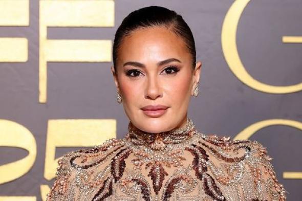 هند
صبري
ترد
على
المقارنات
وتوضح
جدل
“منّاعة”