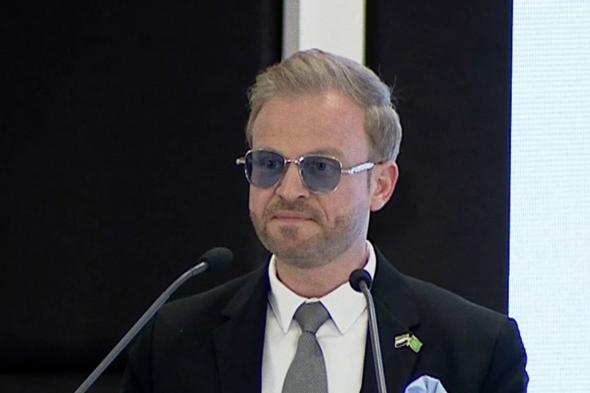 رئيس
    هيئة
    الاستثمار
    السورية:
    الاتفاقيات
    الموقعة
    مع
    المملكة
    ستسهم
    في
    تطوير
    البنية
    التحتية