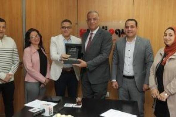 اليوم
السابع
يكرم
الدكتور
محمود
مسلم
تقديرًا
لدوره
البرلمانى
والسياسى
البارز