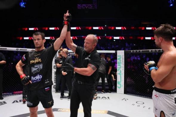 عثمان
      نورمحمدوف
      يحتفظ
      بلقب
      الوزن
      الخفيف
      في
      بطولة
      PFL
      بدبي