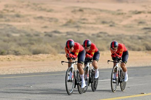 منافسات
    قوية
    في
    اليوم
    الرابع
    لبطولة
    آسيا
    للدراجات
    2026
    بالقصيم