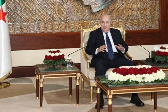 رئيس
الجمهورية
يوضح
بخصوص
تمديد العهدات
الرئاسية