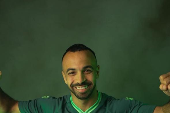 أفشة
      يكشف
      حقيقة
      عروض
      الزمالك
      وبيراميدز