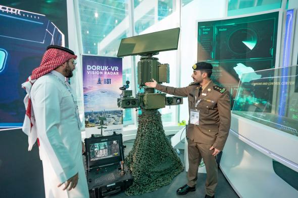 حرس
الحدود
يستعرض
منظومة
أمنية
متكاملة
ضمن
معرض
الدفاع
العالمي
2026