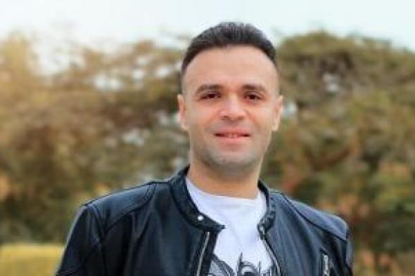 أحمد
عبد
العزيز
أمين
ينضم
لمسلسل
اللون
الأزرق
بطولة
جومانا
مراد
وأحمد
رزق