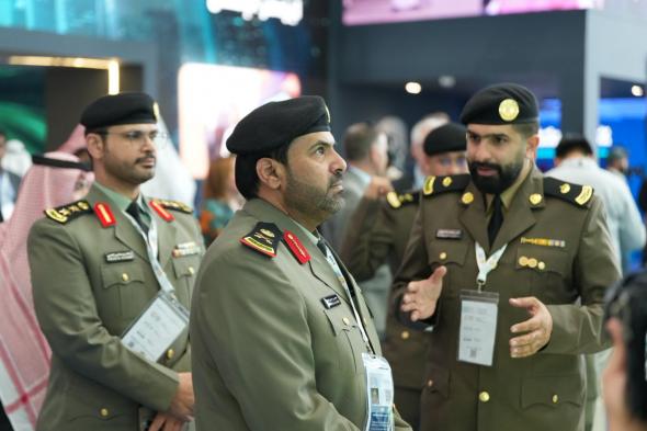 وكيل
وزارة
الداخلية
لشؤون
الأفواج
الأمنية
يزور
معرض
الدفاع
العالمي
2026