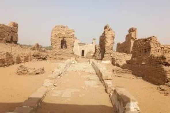 قلعة
في
قلب
الصحراء..
ترميم
معبد
جبل
الغويطة
بالوادي
الجديد