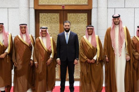 كاتب
    اقتصادي:
    دعم
    المملكة
    للبنية
    التحتية
    في
    سوريا
    خطوة
    محورية
    للتطور
    والاستقرار